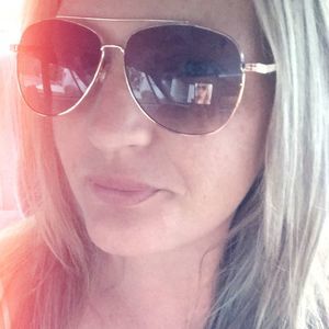 Meet your Posher, Jeni